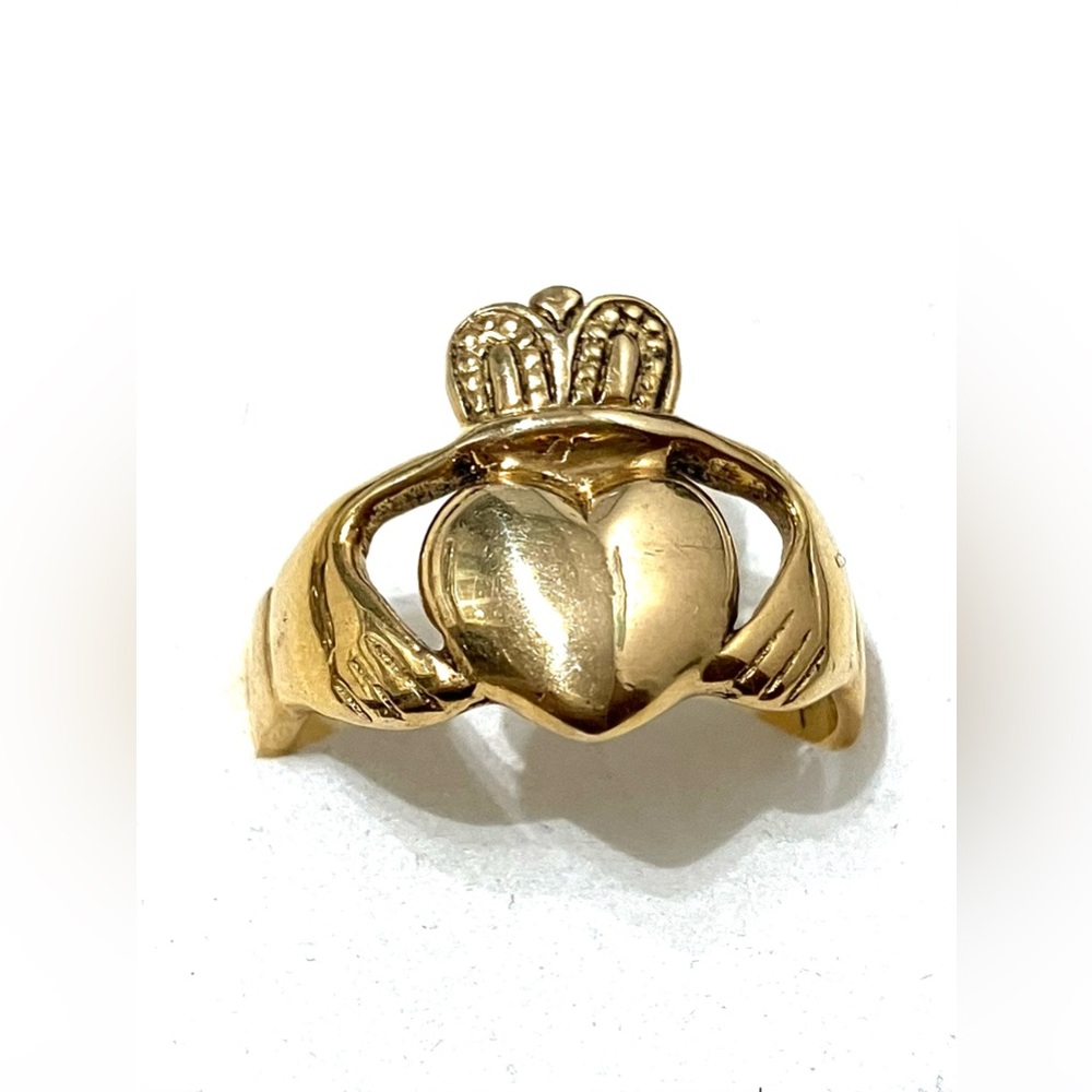 Classic Gold Claddagh Ring - Gold Heart and Crown